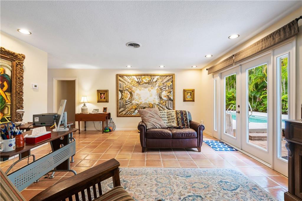 Vero Beach, Florida, 32960, United States, 3 Bedrooms Bedrooms, ,2 BathroomsBathrooms,Residential,For Sale,1989313