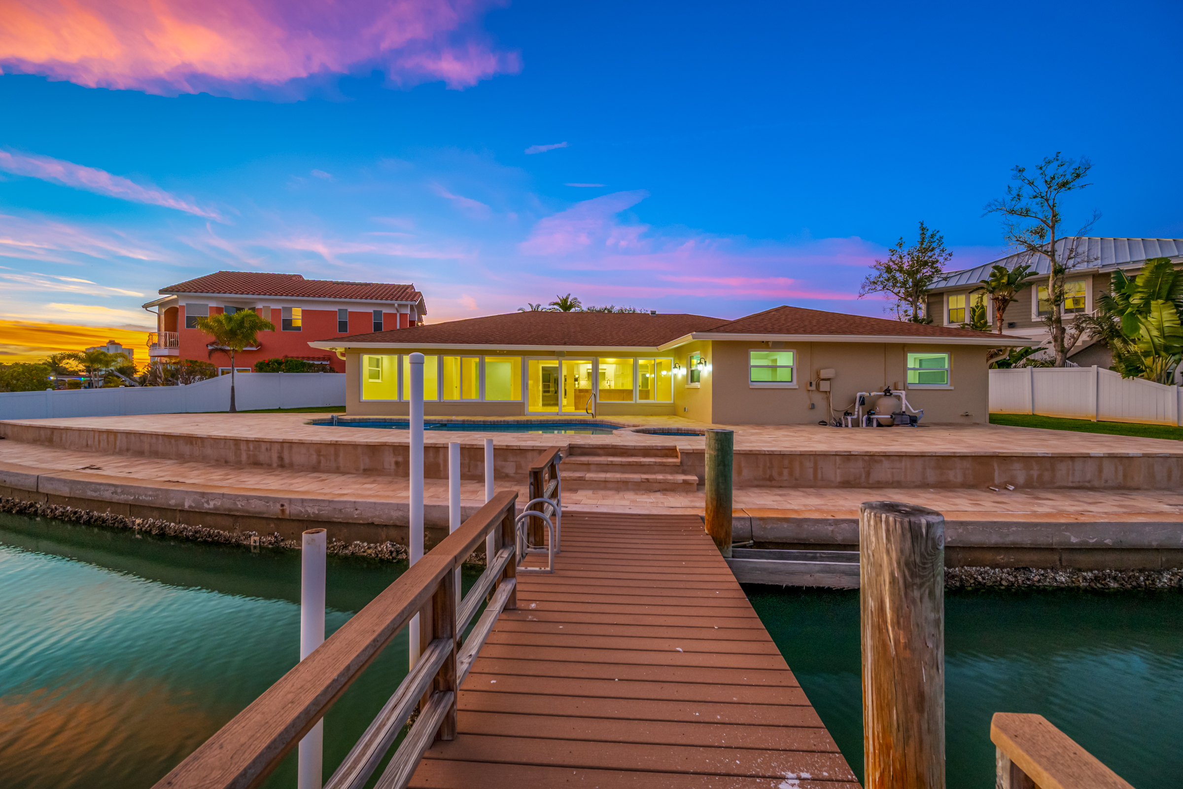 St Pete Beach, Florida, 33706, United States, 4 Bedrooms Bedrooms, ,3 BathroomsBathrooms,Residential,For Sale,2009657