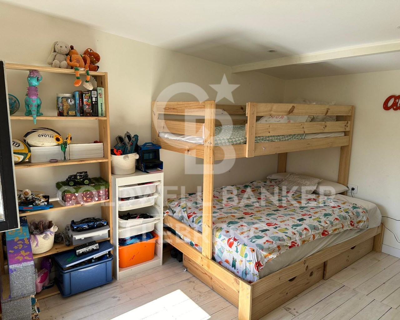 Barcelona, Catalonia, ES, 4 Bedrooms Bedrooms, ,1 BathroomBathrooms,Residential,For Sale,1988279