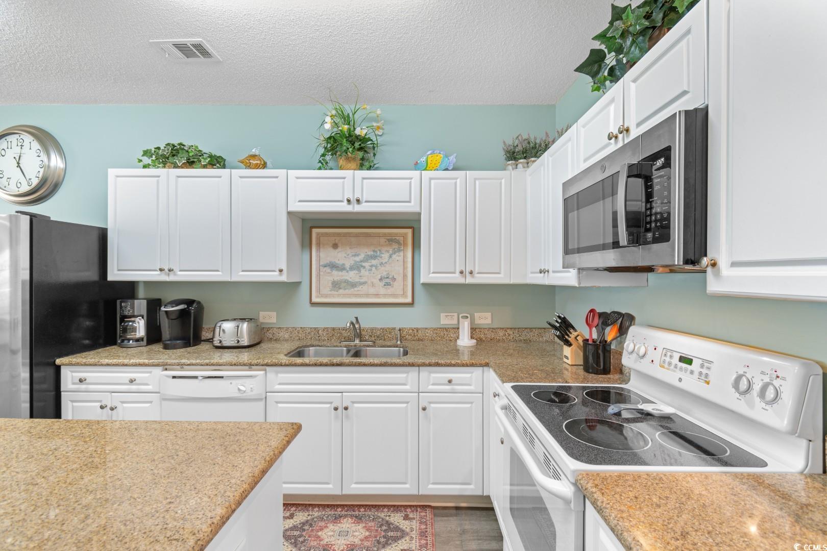 North Myrtle Beach, South Carolina, 29582, United States, 5 Bedrooms Bedrooms, ,5 BathroomsBathrooms,Residential,For Sale,1983902