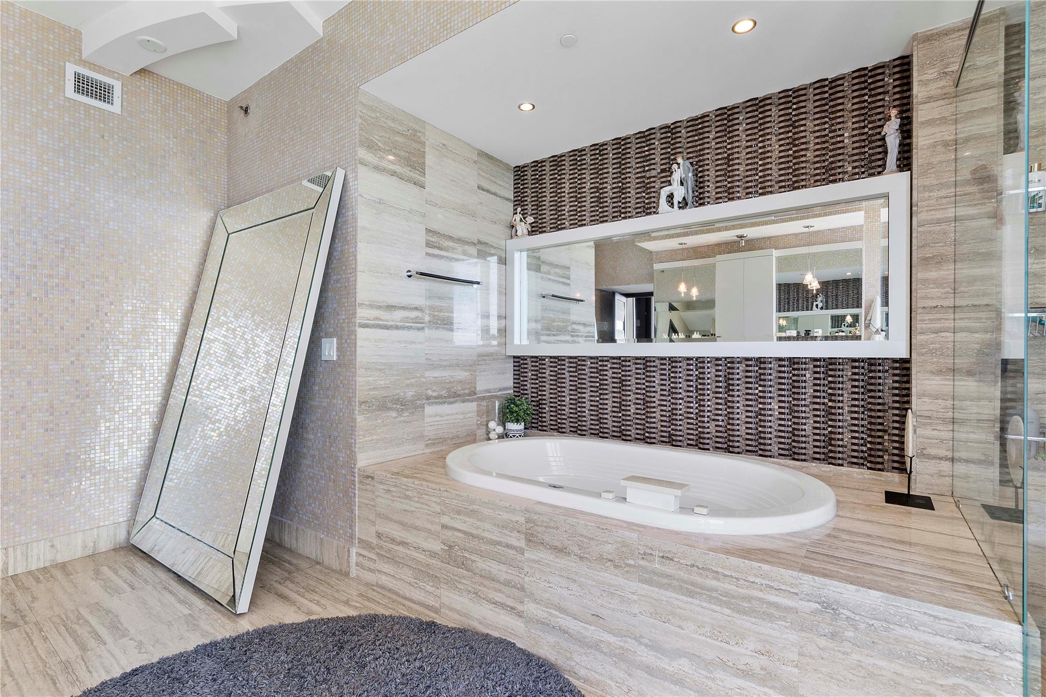 Sunny Isles Beach, Florida, 33160, United States, 3 Bedrooms Bedrooms, ,4 BathroomsBathrooms,Residential,For Sale,1824063