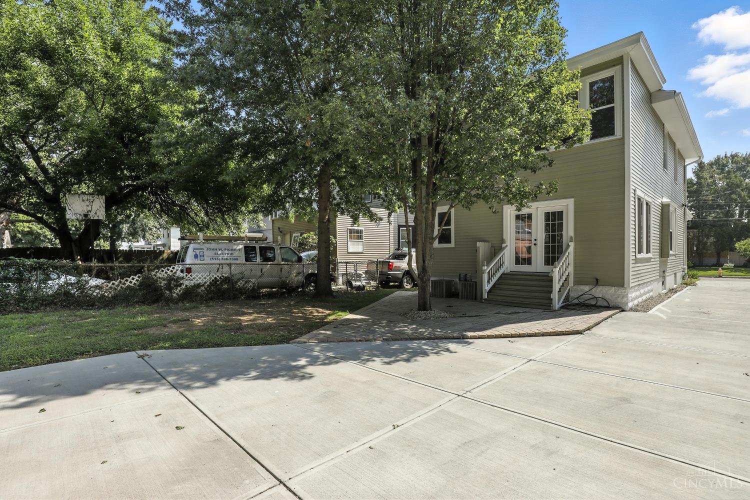Cincinnati, Ohio, 45209, United States, 3 Bedrooms Bedrooms, ,3 BathroomsBathrooms,Residential,For Sale,1908402