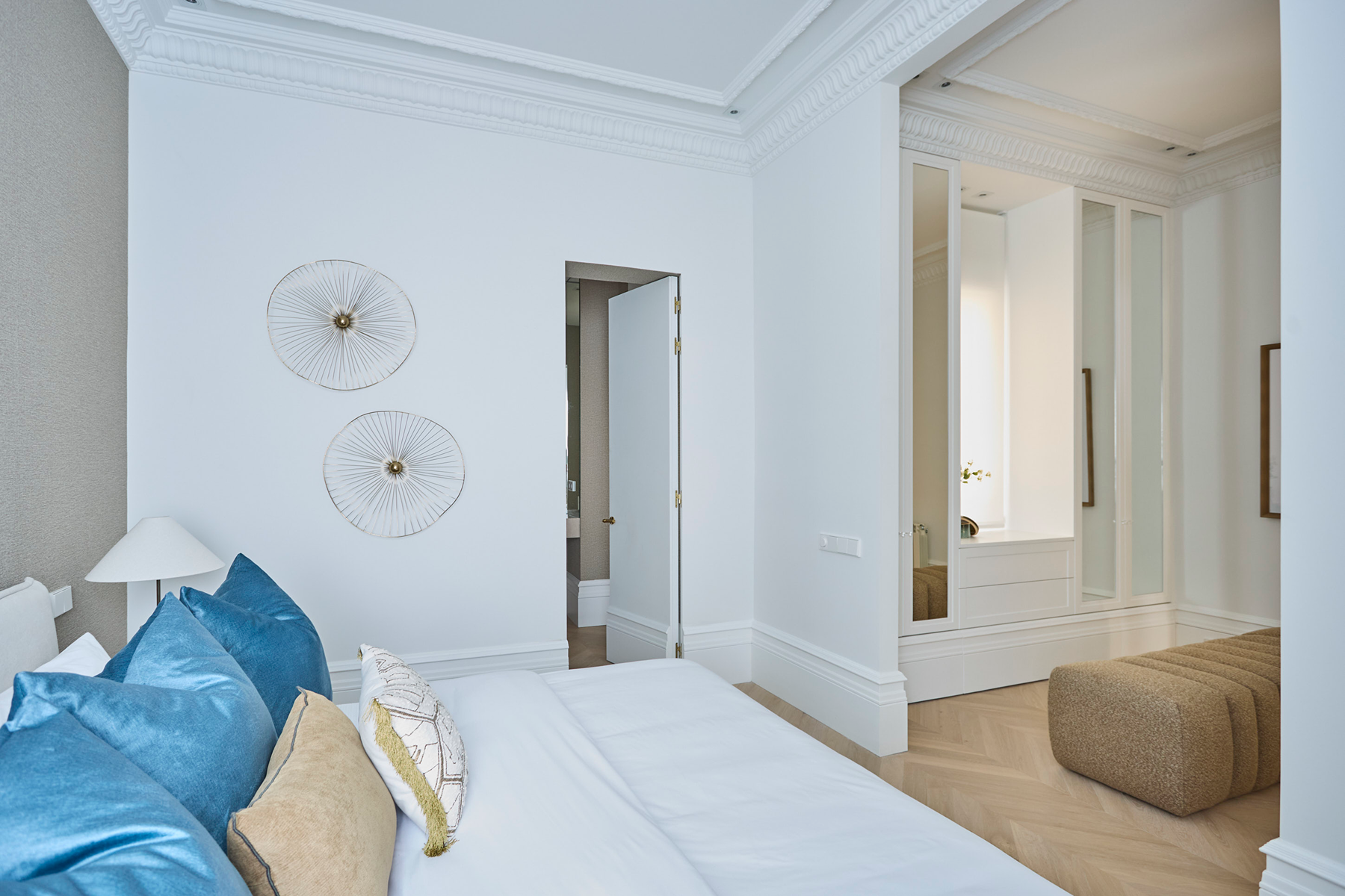  Elegant flat with 3 suites in classic Chueca-Justicia building, Madrid. - 物件實景