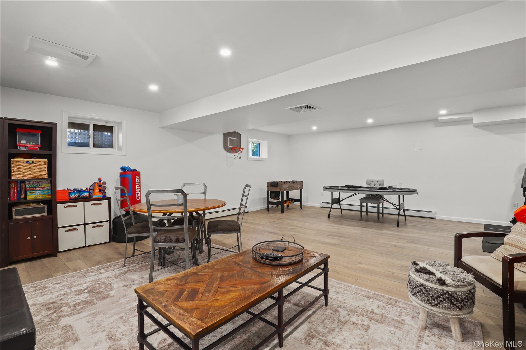 Pleasantville, New York, 10570, United States, 4 Bedrooms Bedrooms, ,3 BathroomsBathrooms,Residential,For Sale,1973864