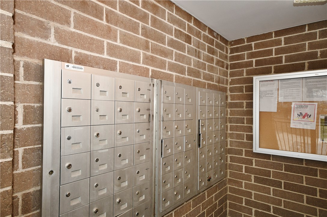 1000 Grandview Avenue Unit 401, Mt Washington, Pennsylvania, 15211, United States, 2 Bedrooms Bedrooms, ,2 BathroomsBathrooms,Residential,For Sale,1000 Grandview Avenue Unit 401,1662868