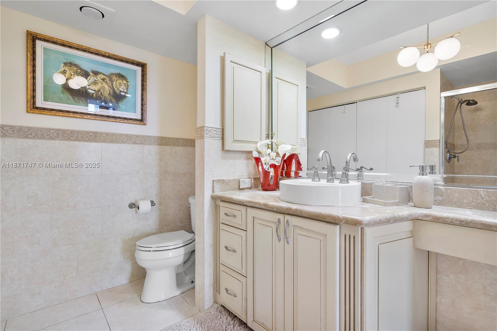 Aventura, Florida, 33180, United States, 2 Bedrooms Bedrooms, ,2 BathroomsBathrooms,Residential,For Sale,1939404