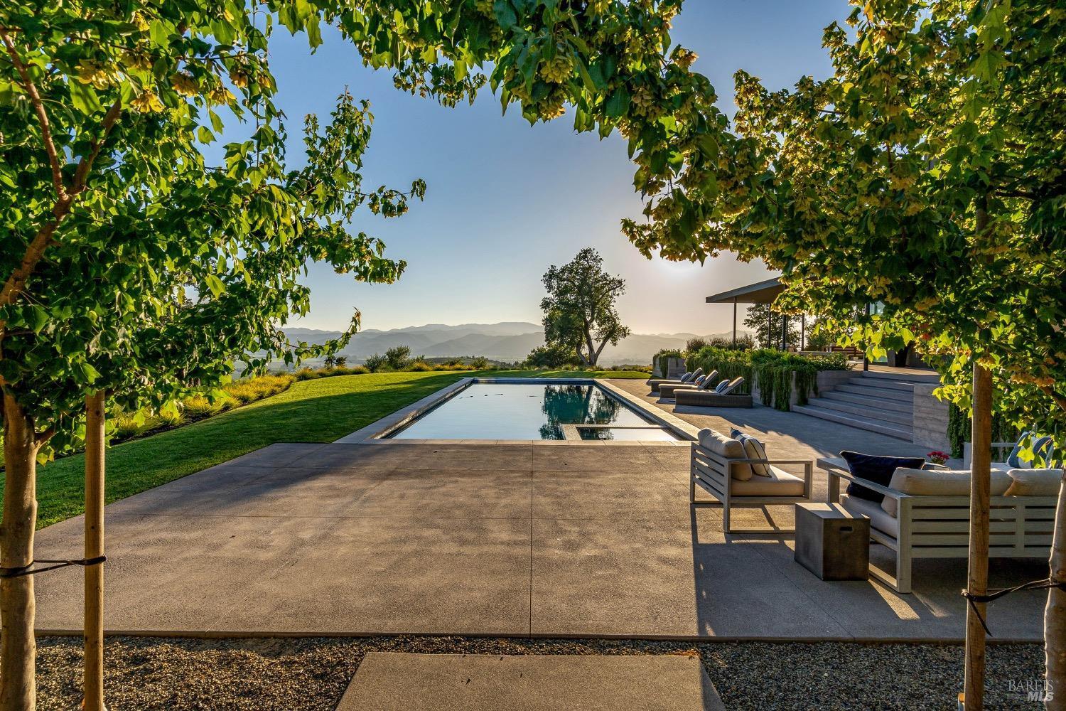 Napa, California, 94558, United States, 5 Bedrooms Bedrooms, ,8 BathroomsBathrooms,Residential,For Sale,1898720
