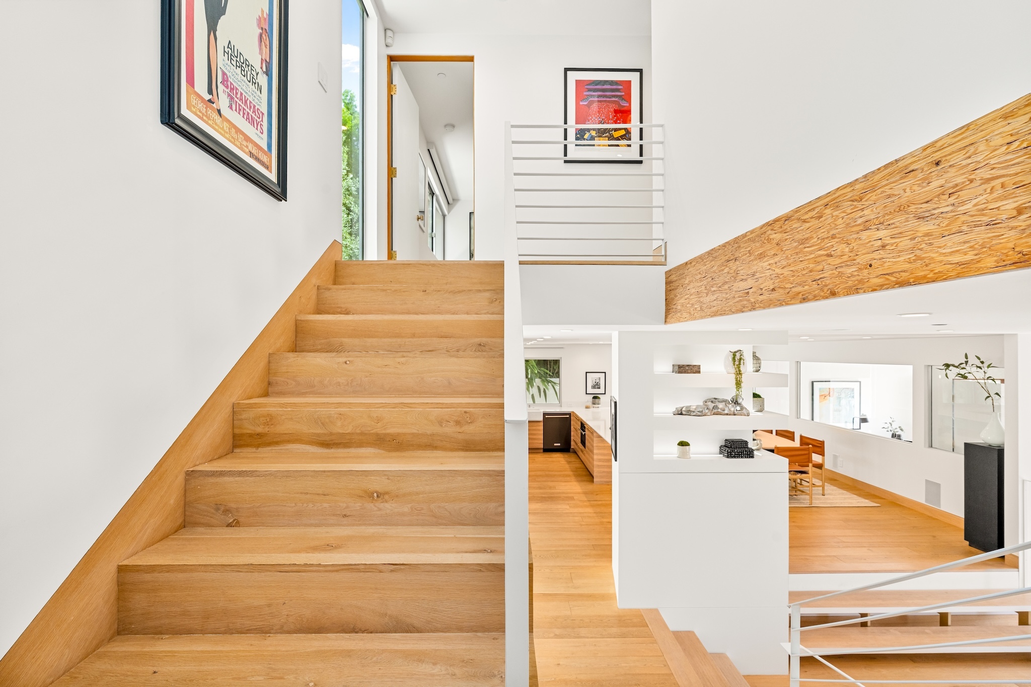  2129 Redcliff St - 物件實景