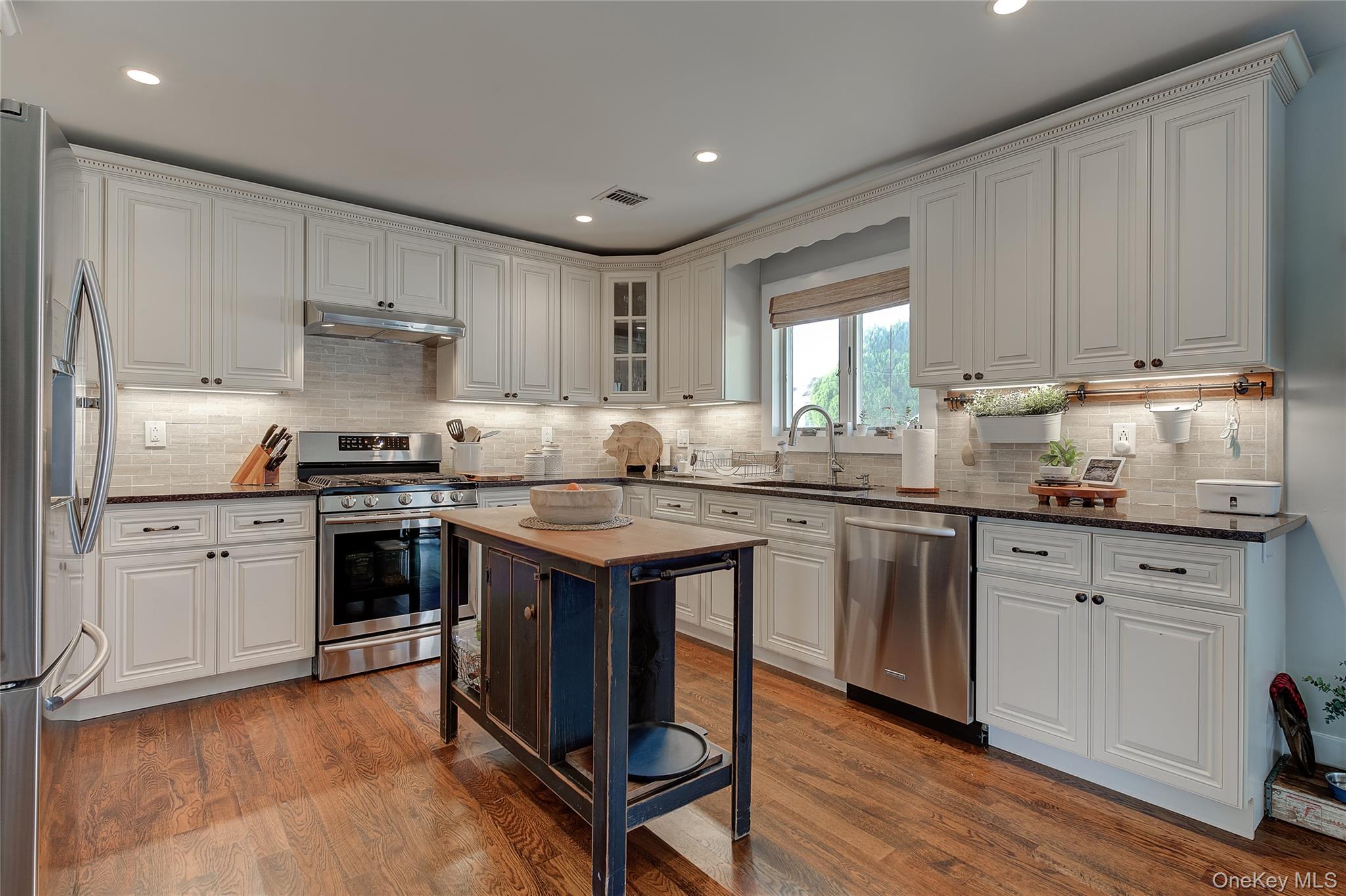  31 Garden Circle, Syosset, NY, 11791 - 物件實景