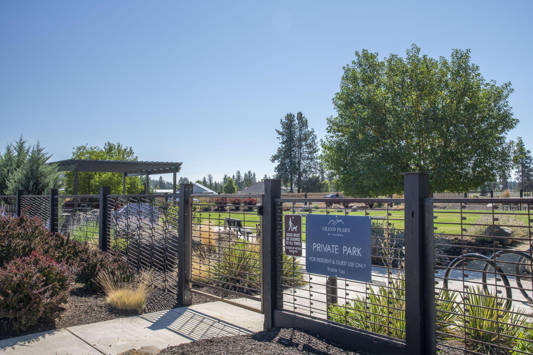 Sisters, Oregon, 97759, United States, 3 Bedrooms Bedrooms, ,2 BathroomsBathrooms,Residential,For Sale,1738926