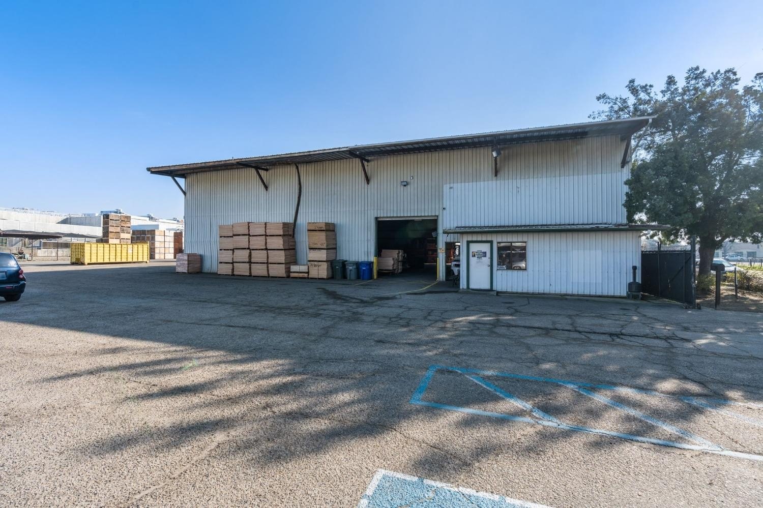 Sanger, California, 93657, United States, ,Residential,For Sale,1974501