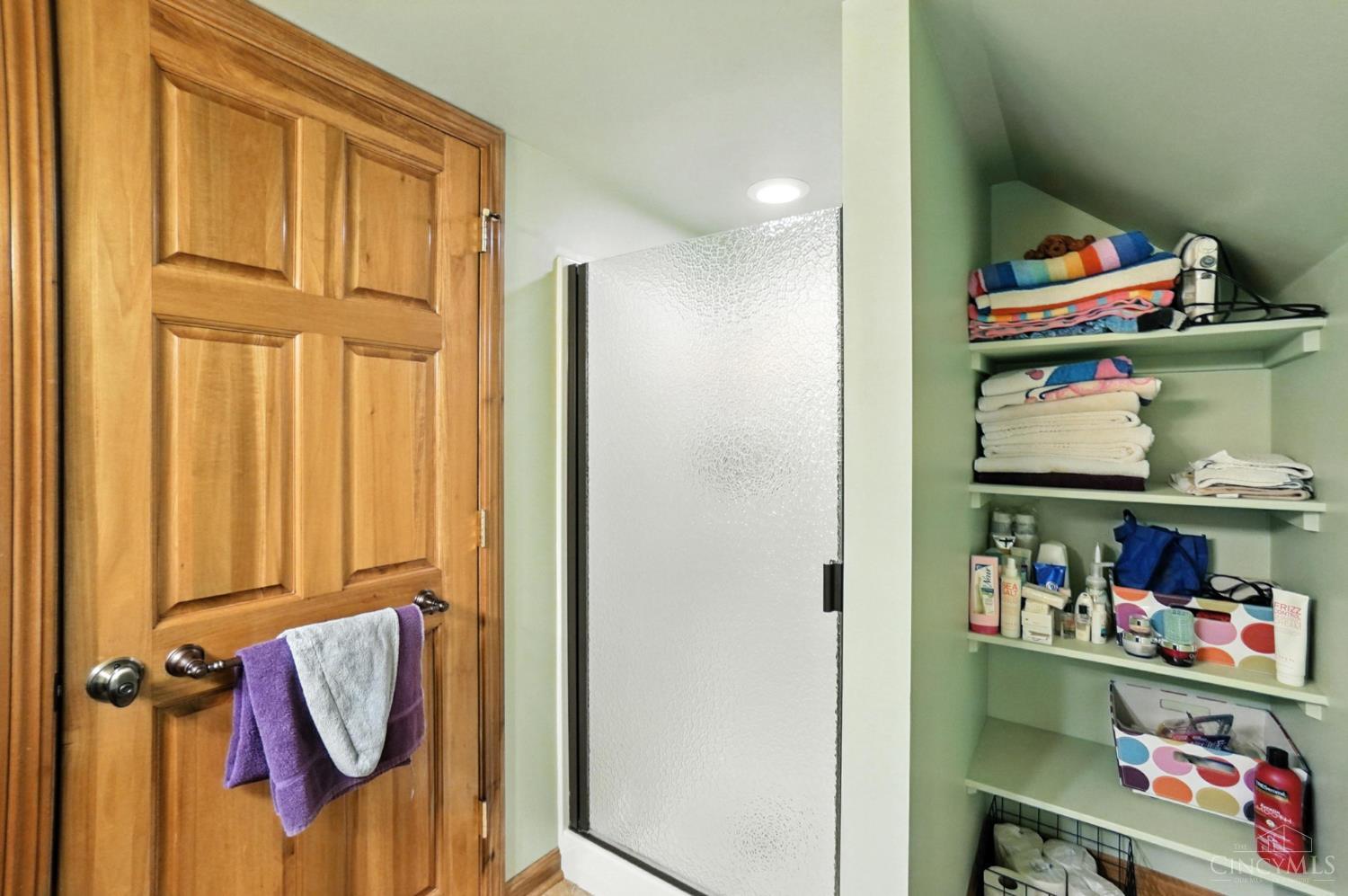 Turtle Creek Twp, Ohio, 45036, United States, 3 Bedrooms Bedrooms, ,4 BathroomsBathrooms,Residential,For Sale,1885358