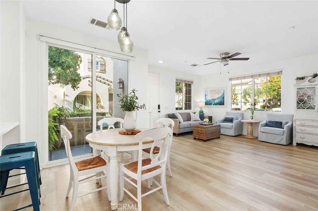 Temecula, California, 92592, United States, 3 Bedrooms Bedrooms, ,3 BathroomsBathrooms,Residential,For Sale,1970519