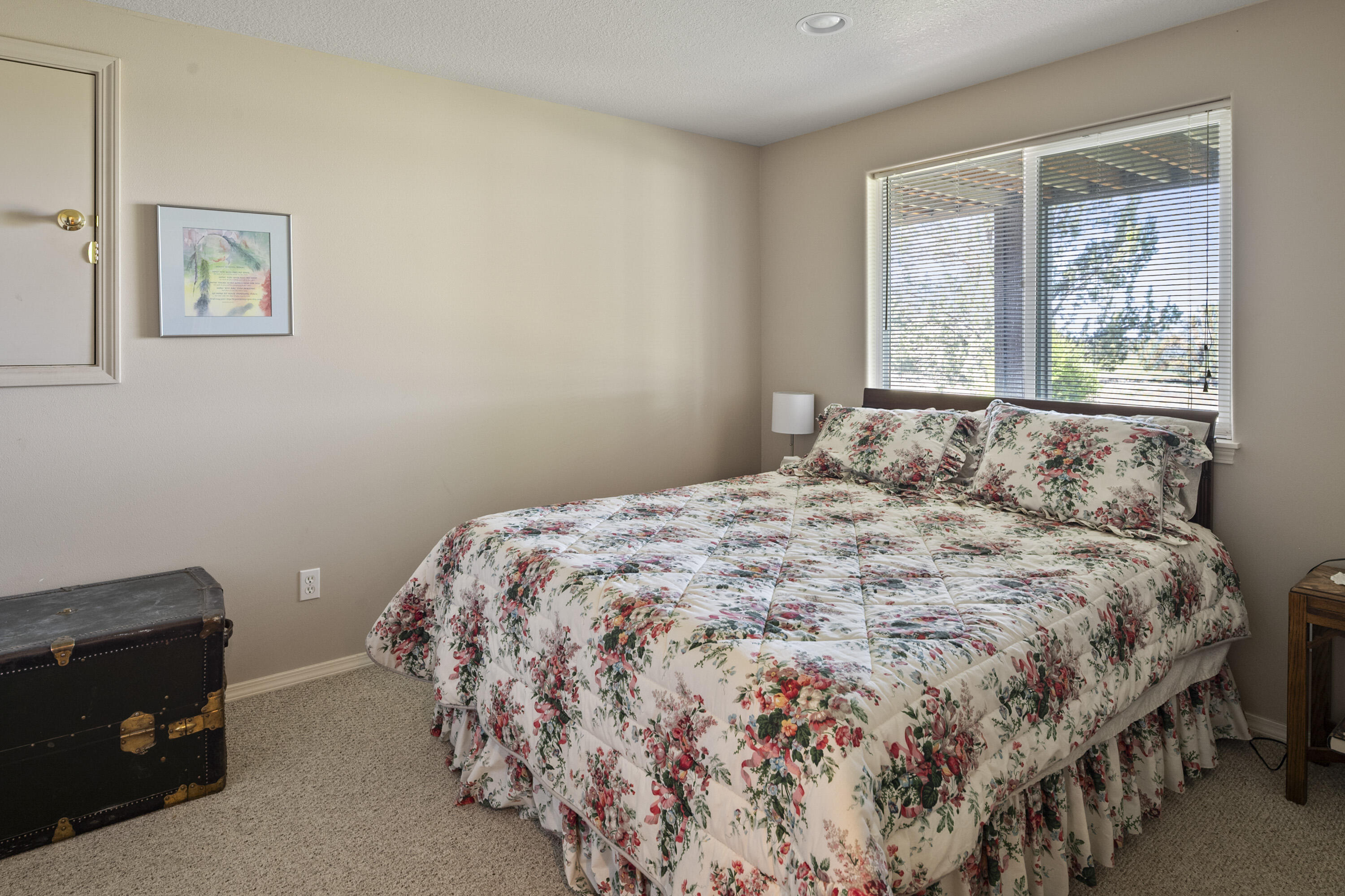 Powell Butte, Oregon, 97753, United States, 4 Bedrooms Bedrooms, ,3 BathroomsBathrooms,Residential,For Sale,1851575
