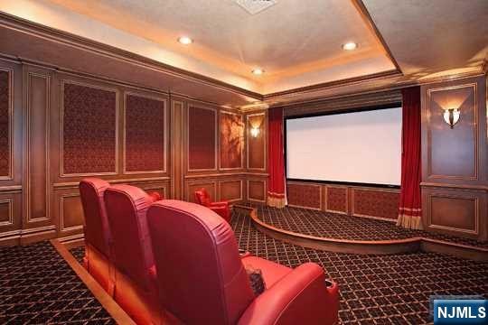 Demarest, New Jersey, 07627, United States, 3 Bedrooms Bedrooms, ,6 BathroomsBathrooms,Residential,For Sale,1941645
