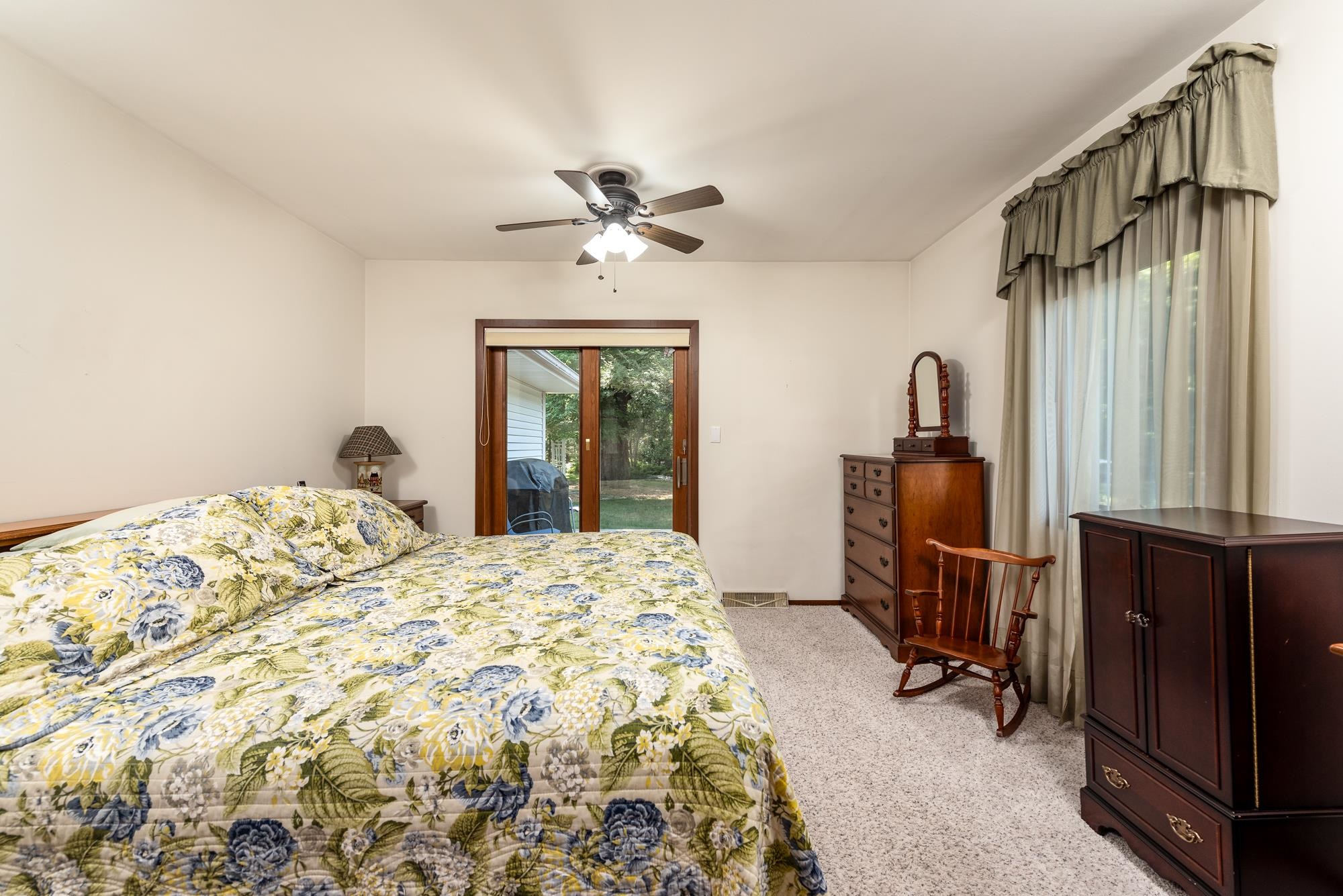 Sanford, Michigan, 48657, United States, 3 Bedrooms Bedrooms, ,3 BathroomsBathrooms,Residential,For Sale,1873518