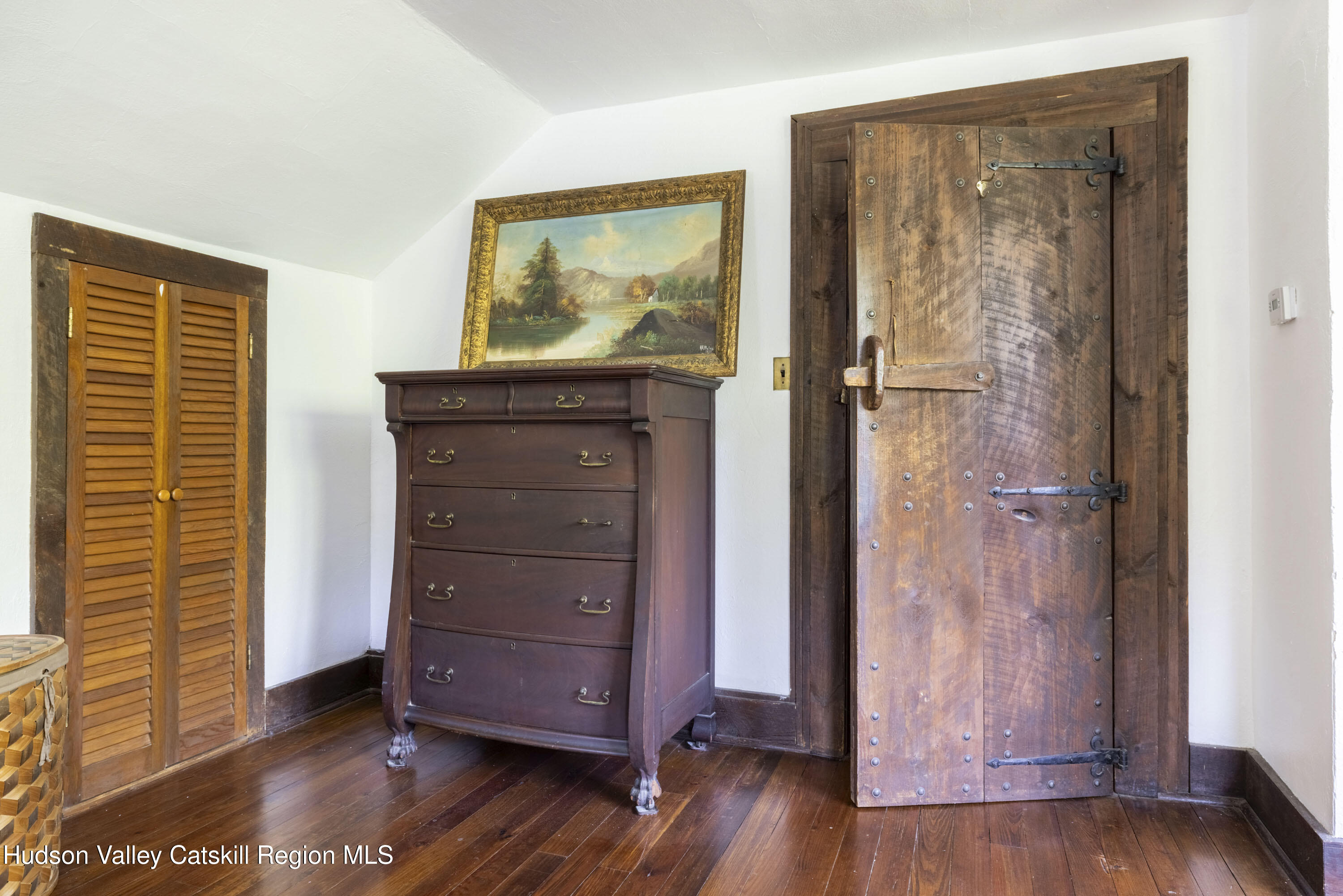 Saugerties, New York, 12477, United States, 2 Bedrooms Bedrooms, ,2 BathroomsBathrooms,Residential,For Sale,1827132