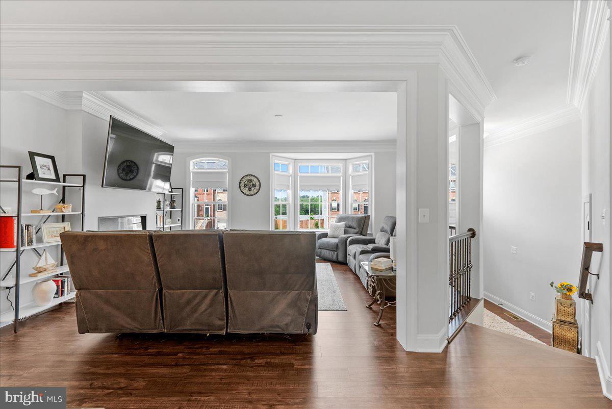 Woodbridge, Virginia, 22193, United States, 3 Bedrooms Bedrooms, ,4 BathroomsBathrooms,Residential,For Sale,1921081
