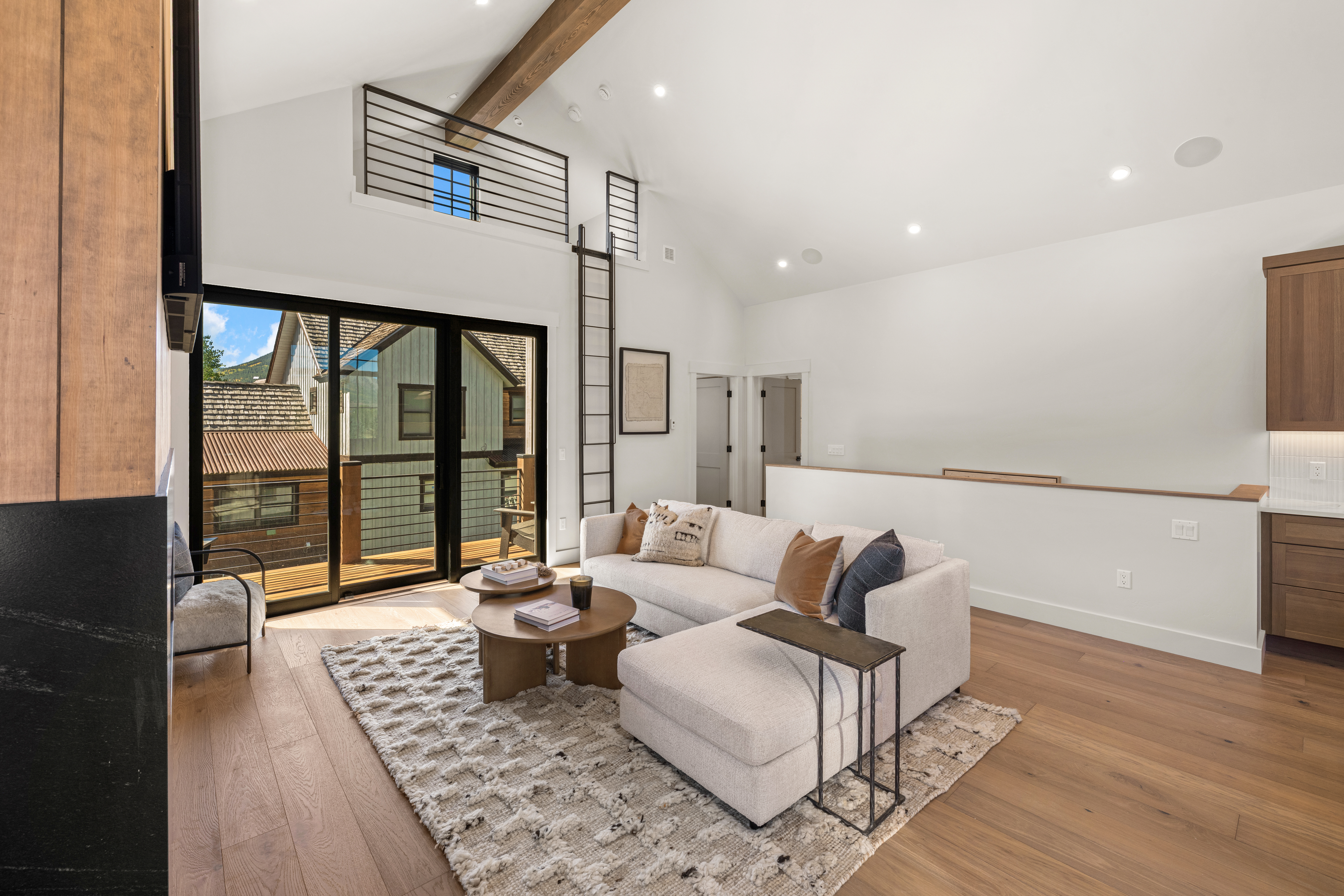  Newly Built End-Unit Townhome Offers The Ultimate Mountain LIfestyle - 物件實景