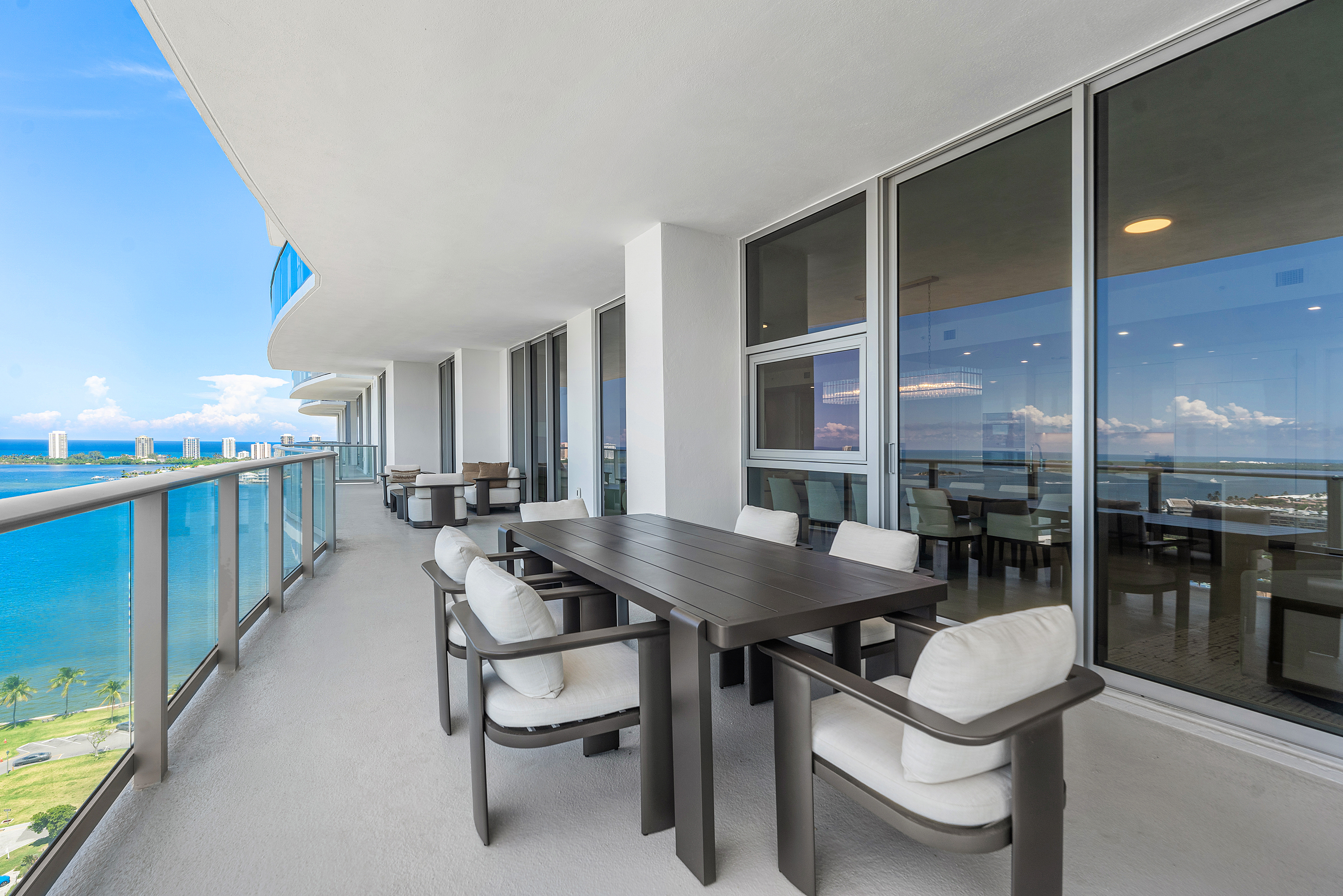 220 Lake Shore Drive, Lake Park, FL, 33403 - 物件實景