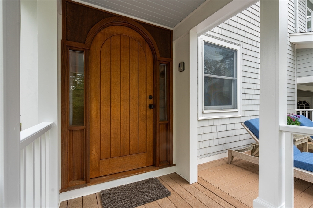 Manchester, Massachusetts, 01944, United States, 4 Bedrooms Bedrooms, ,3 BathroomsBathrooms,Residential,For Sale,1846974