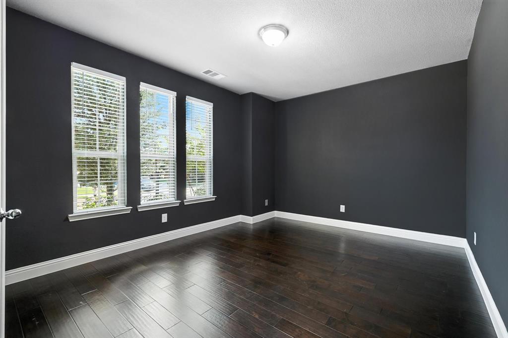 Little Elm, Texas, 75068, United States, 4 Bedrooms Bedrooms, ,5 BathroomsBathrooms,Residential,For Sale,1982931