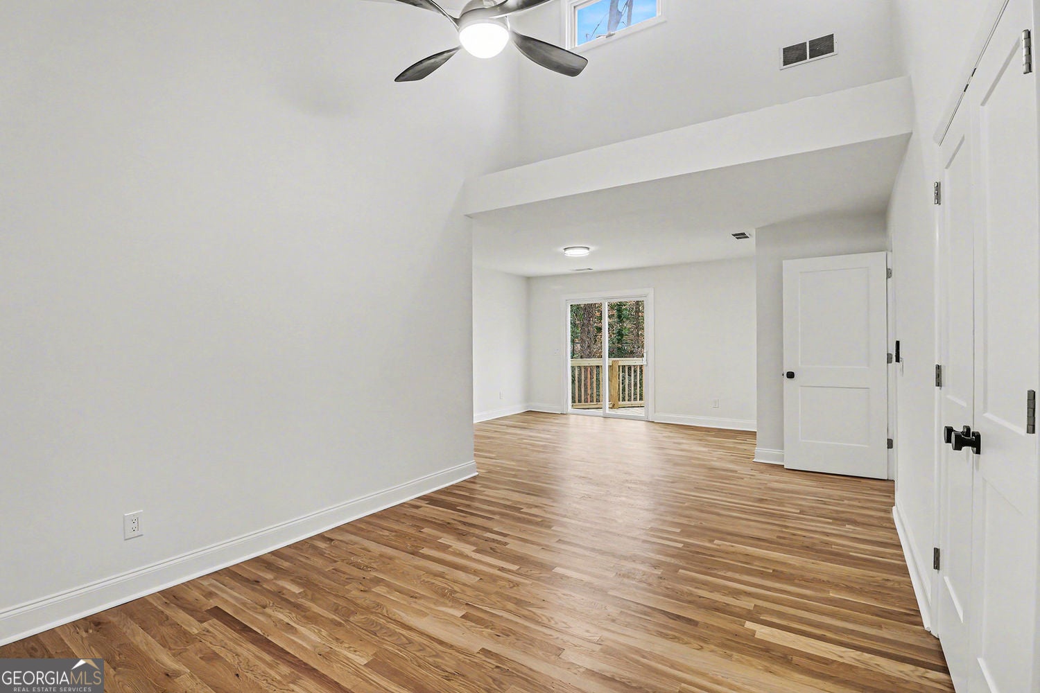 Atlanta, Georgia, 30345, United States, 4 Bedrooms Bedrooms, ,3 BathroomsBathrooms,Residential,For Sale,2007890