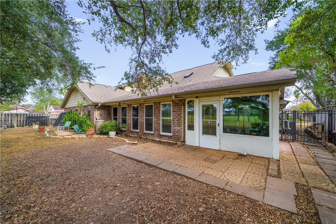 Corpus Christi, Texas, 78413, United States, 5 Bedrooms Bedrooms, ,5 BathroomsBathrooms,Residential,For Sale,1998371