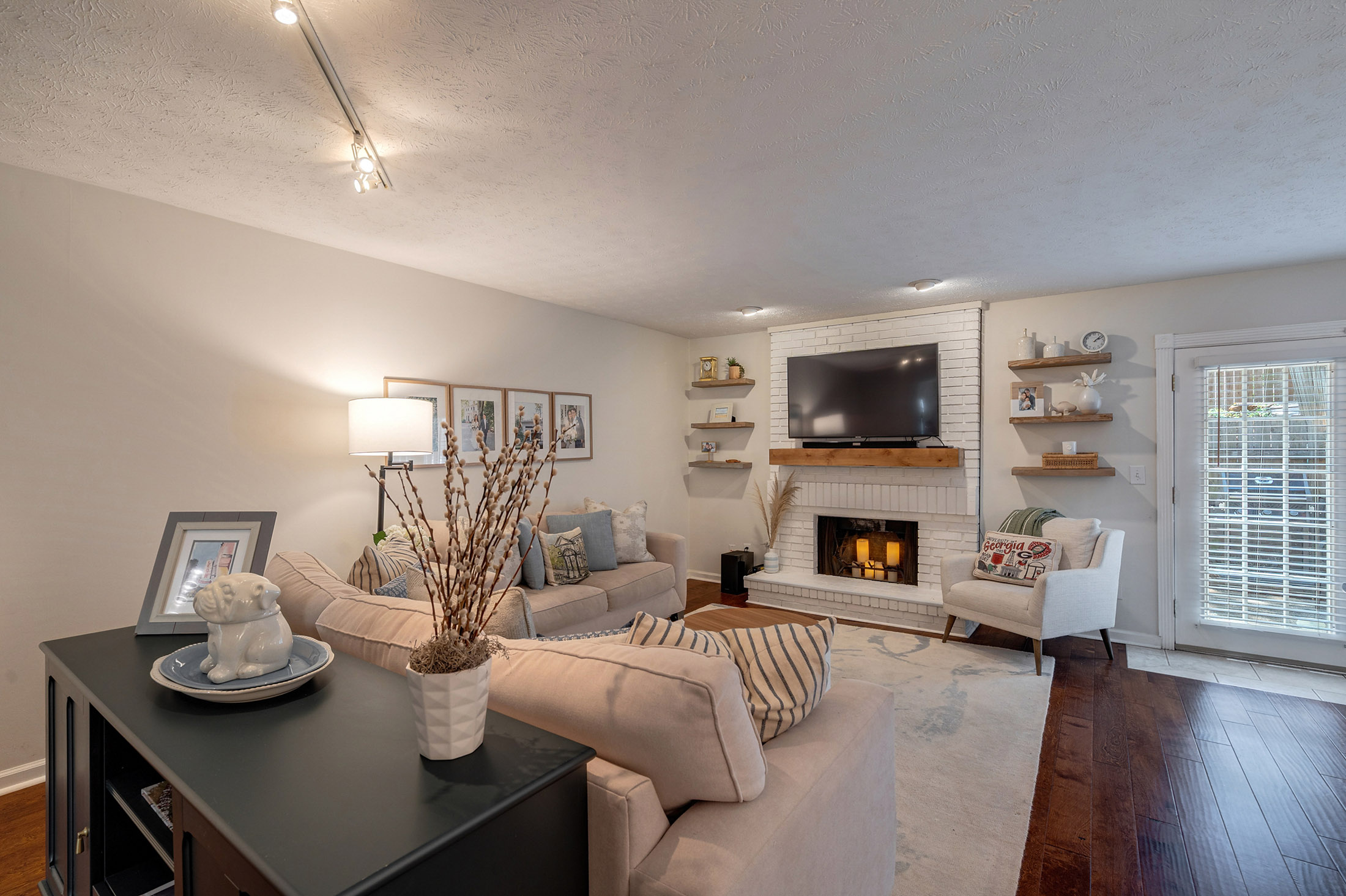  Beautifully Updated Townhome Near Historic Roswell - 物件實景