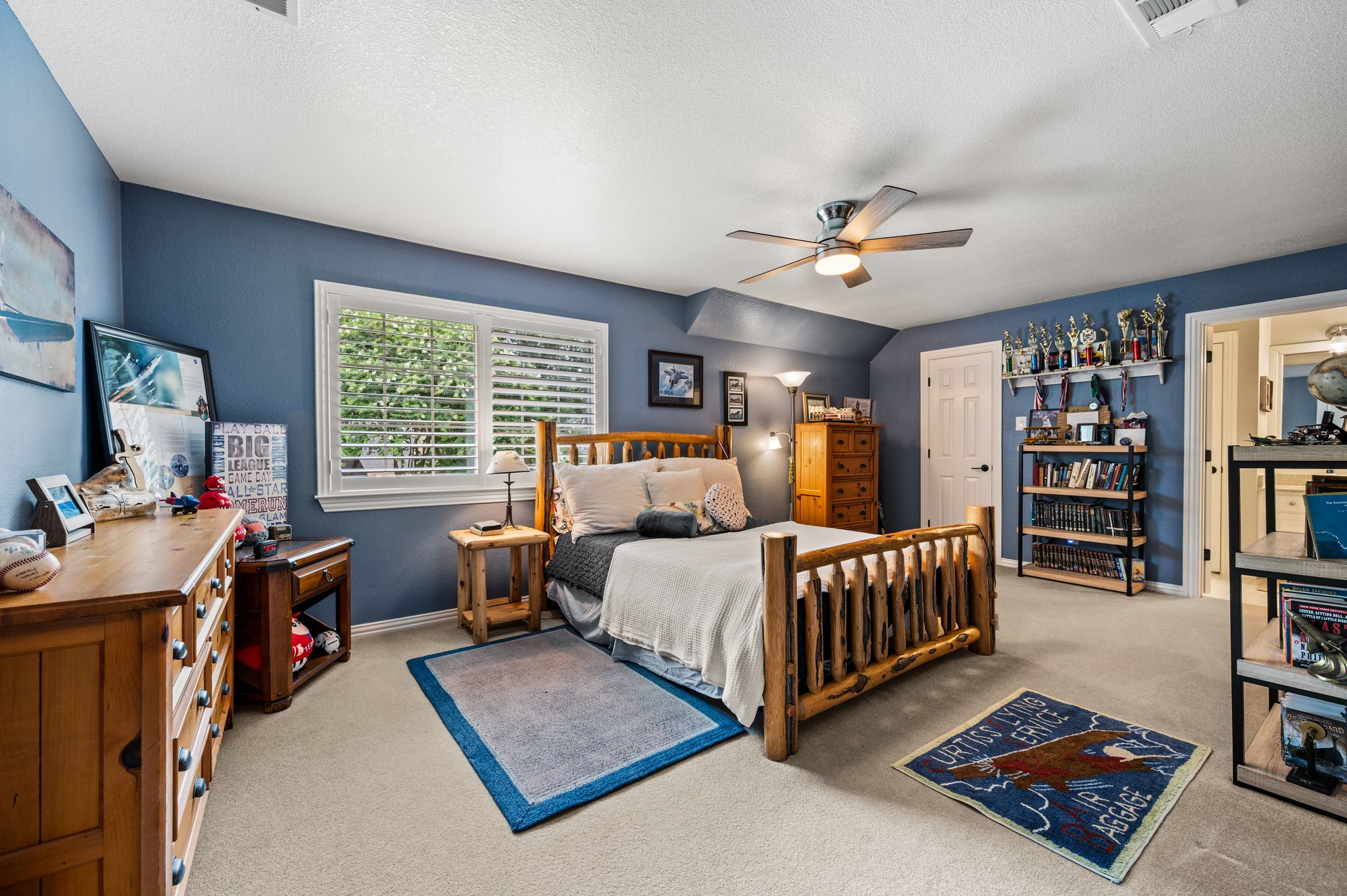  Timeless Elegance on Nearly Half an Acre in Prestigious Southlake Hills - 物件實景
