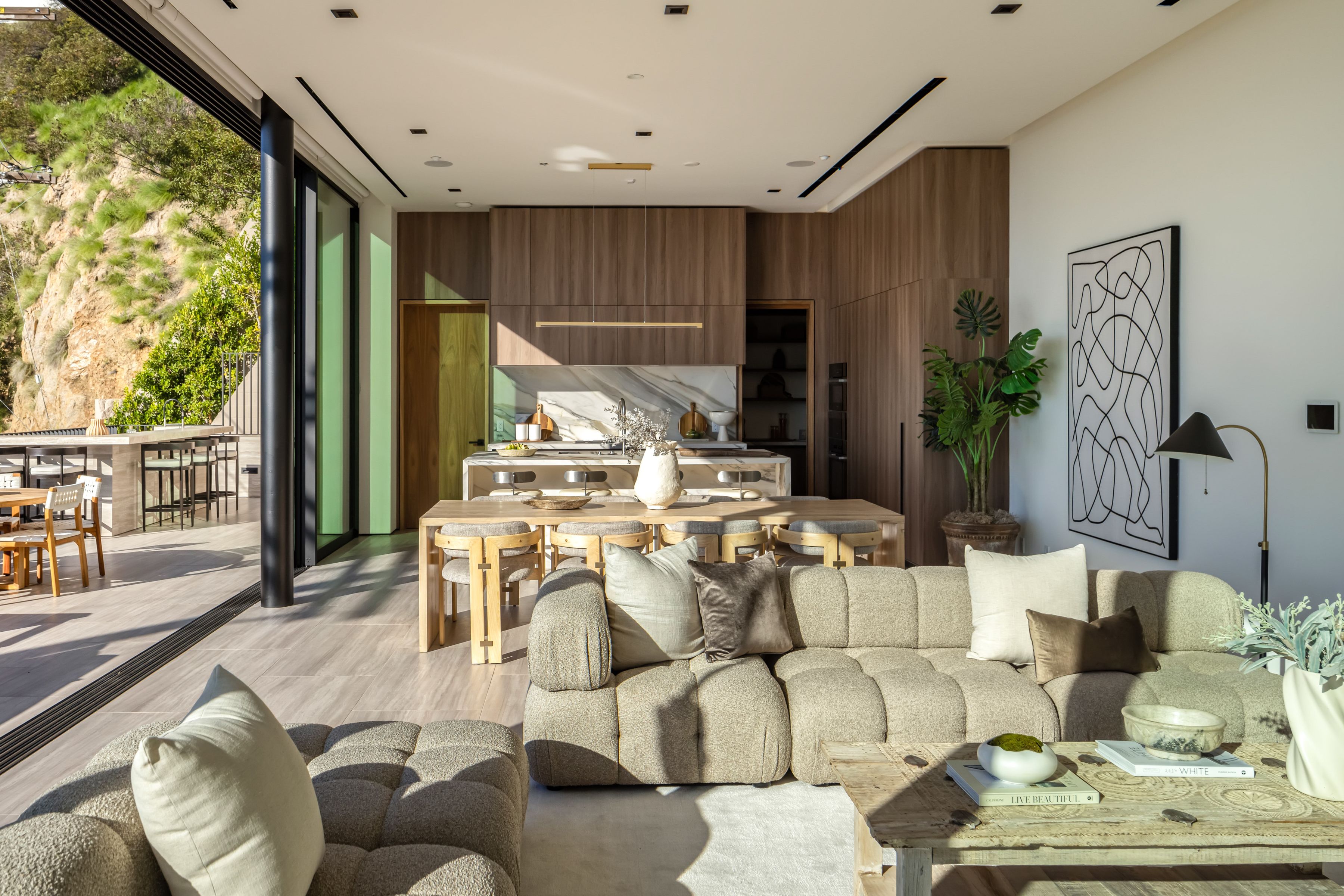  8777 West Hollywood Boulevard - 物件實景