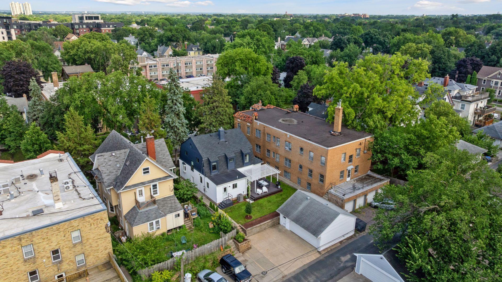 Minneapolis, Minnesota, 55408, United States, 4 Bedrooms Bedrooms, ,3 BathroomsBathrooms,Residential,For Sale,1938866