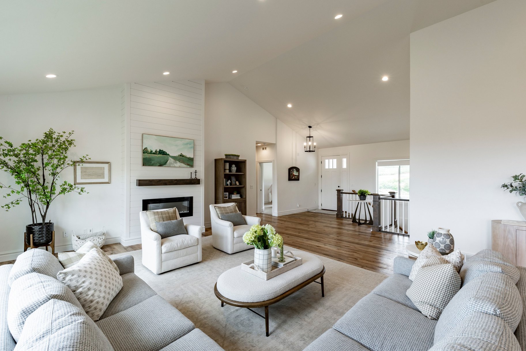  Custom Home with Fully Finished ADU Near Golf, Trails & Mountain Views - 物件實景
