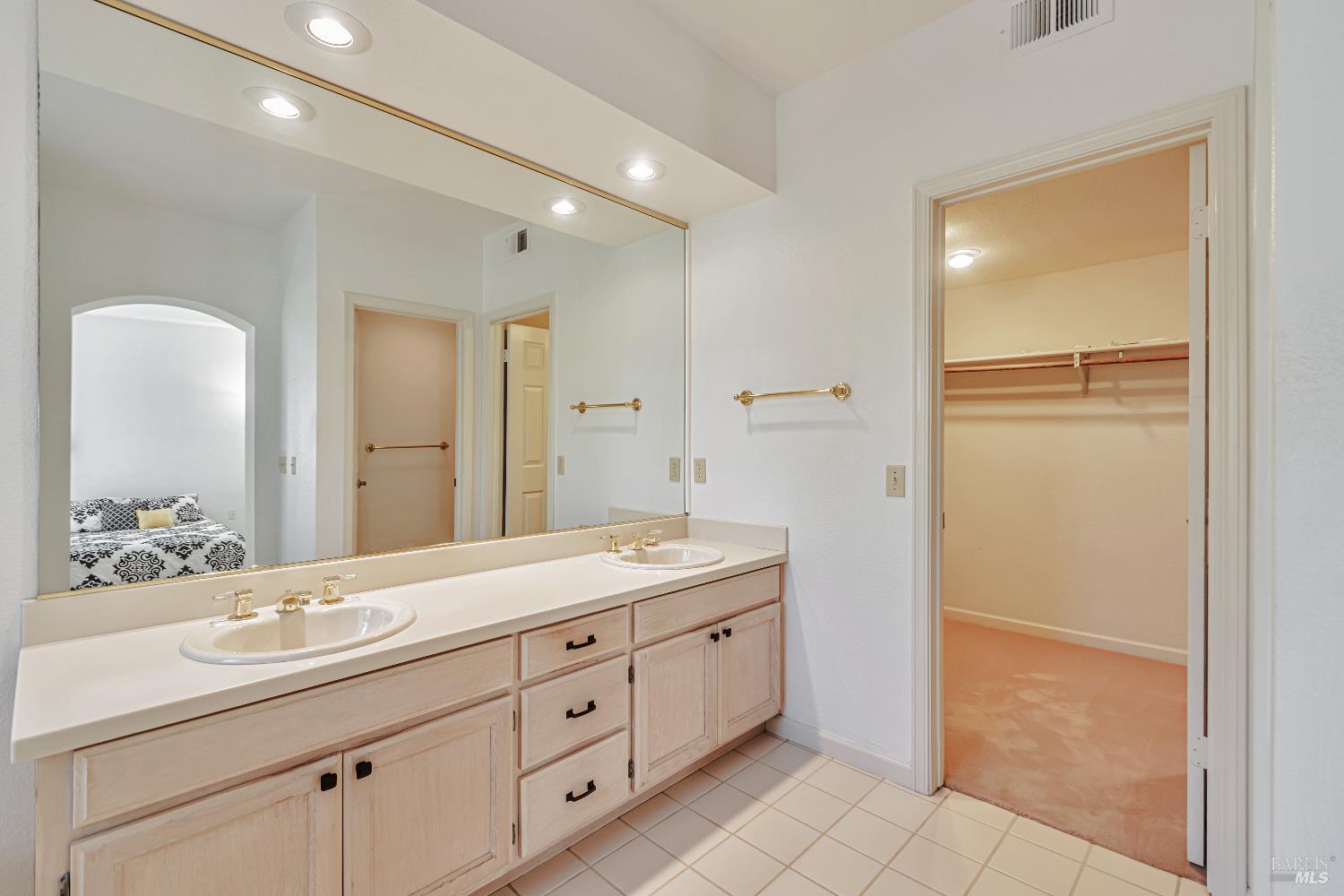 Santa Rosa, California, 95403, United States, 3 Bedrooms Bedrooms, ,3 BathroomsBathrooms,Residential,For Sale,1958612