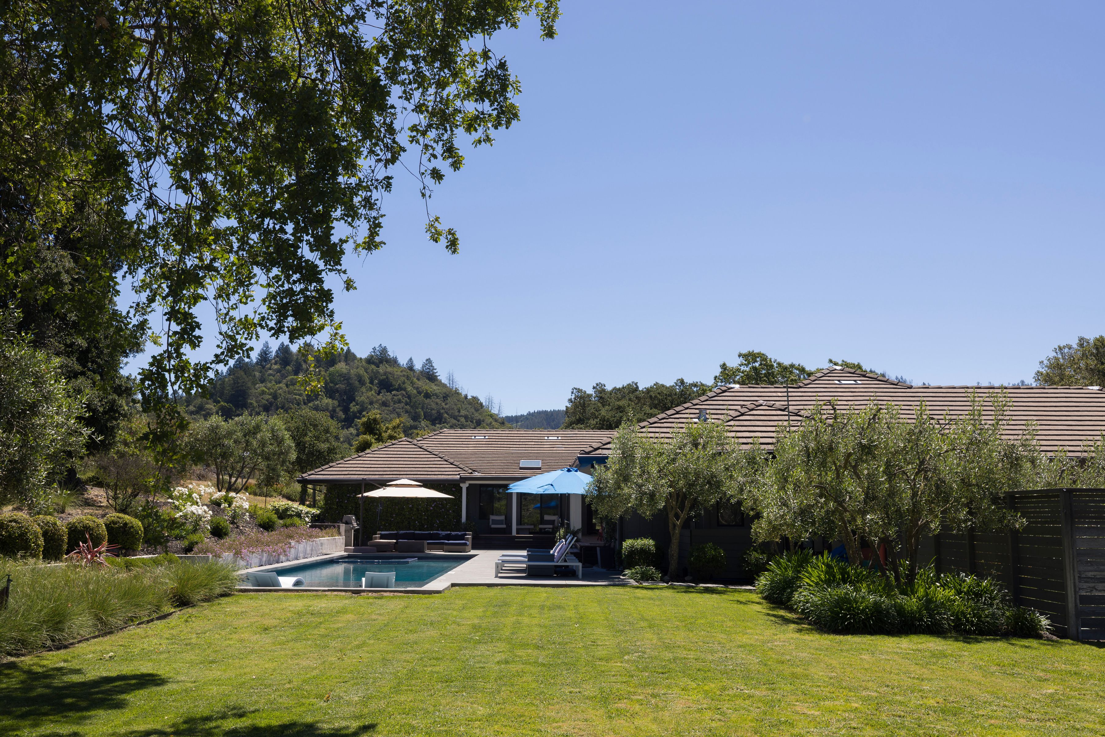  Income Producing Calistoga Compound - 物件實景