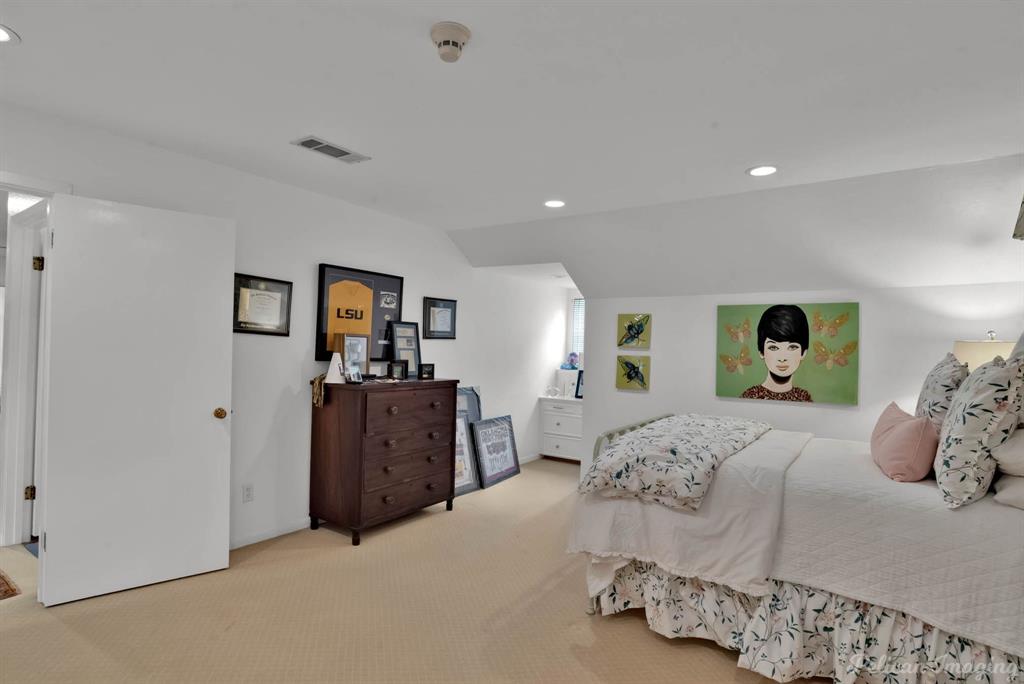 Shreveport, Louisiana, 71106, United States, 5 Bedrooms Bedrooms, ,3 BathroomsBathrooms,Residential,For Sale,1804605
