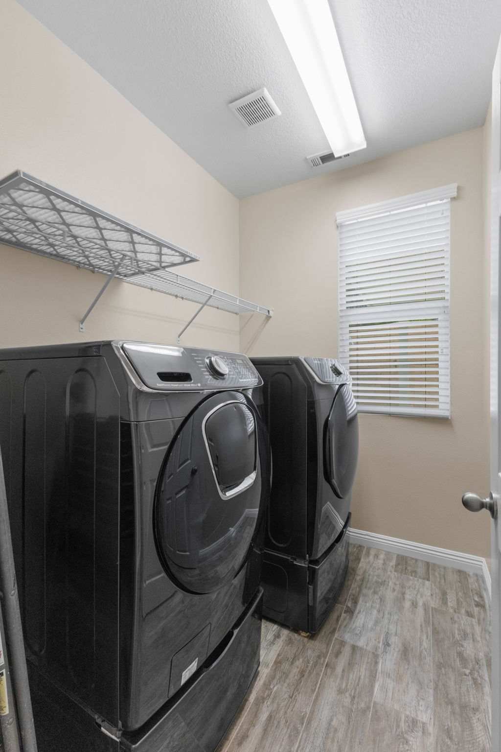 Redlands, California, 92374, United States, 6 Bedrooms Bedrooms, ,4 BathroomsBathrooms,Residential,For Sale,1923576