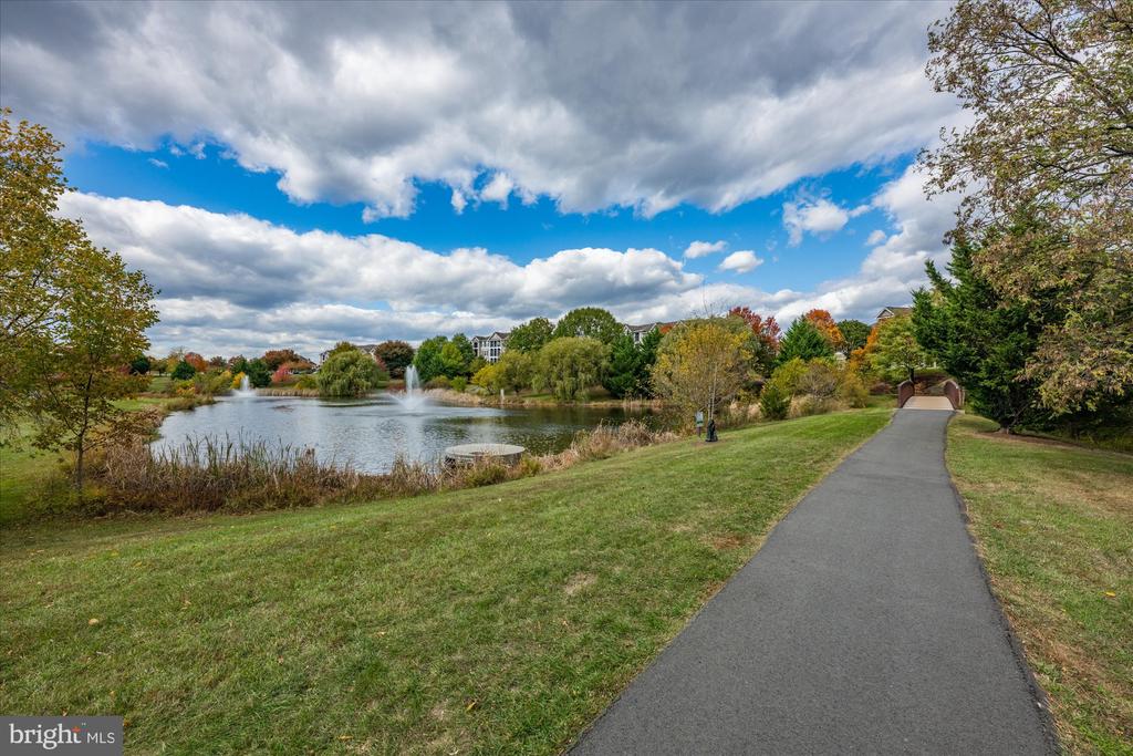Leesburg, Virginia, 20175, United States, 5 Bedrooms Bedrooms, ,4 BathroomsBathrooms,Residential,For Sale,1987401