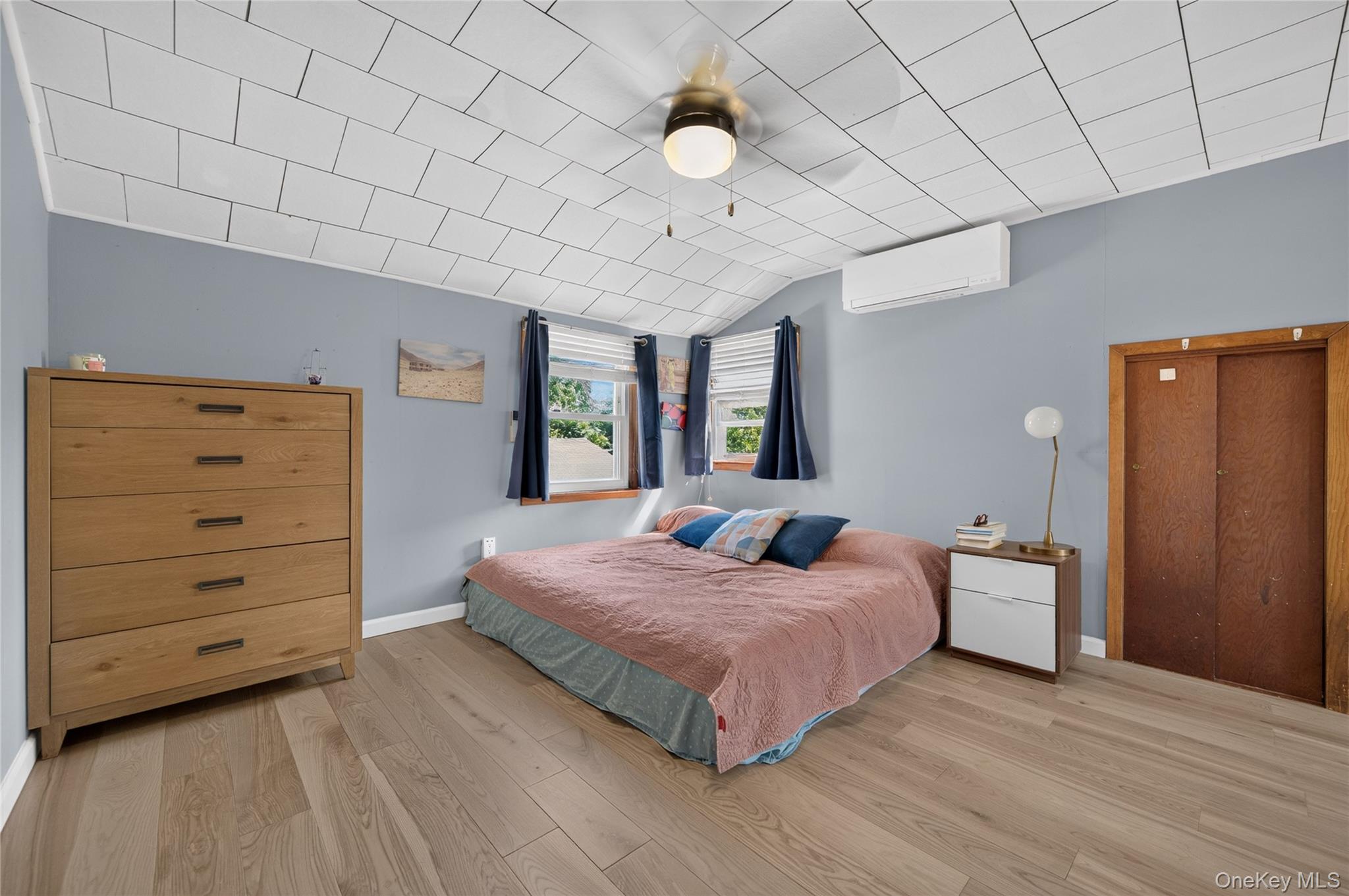  120 Bert Avenue, Westbury, NY, 11590 - 物件實景