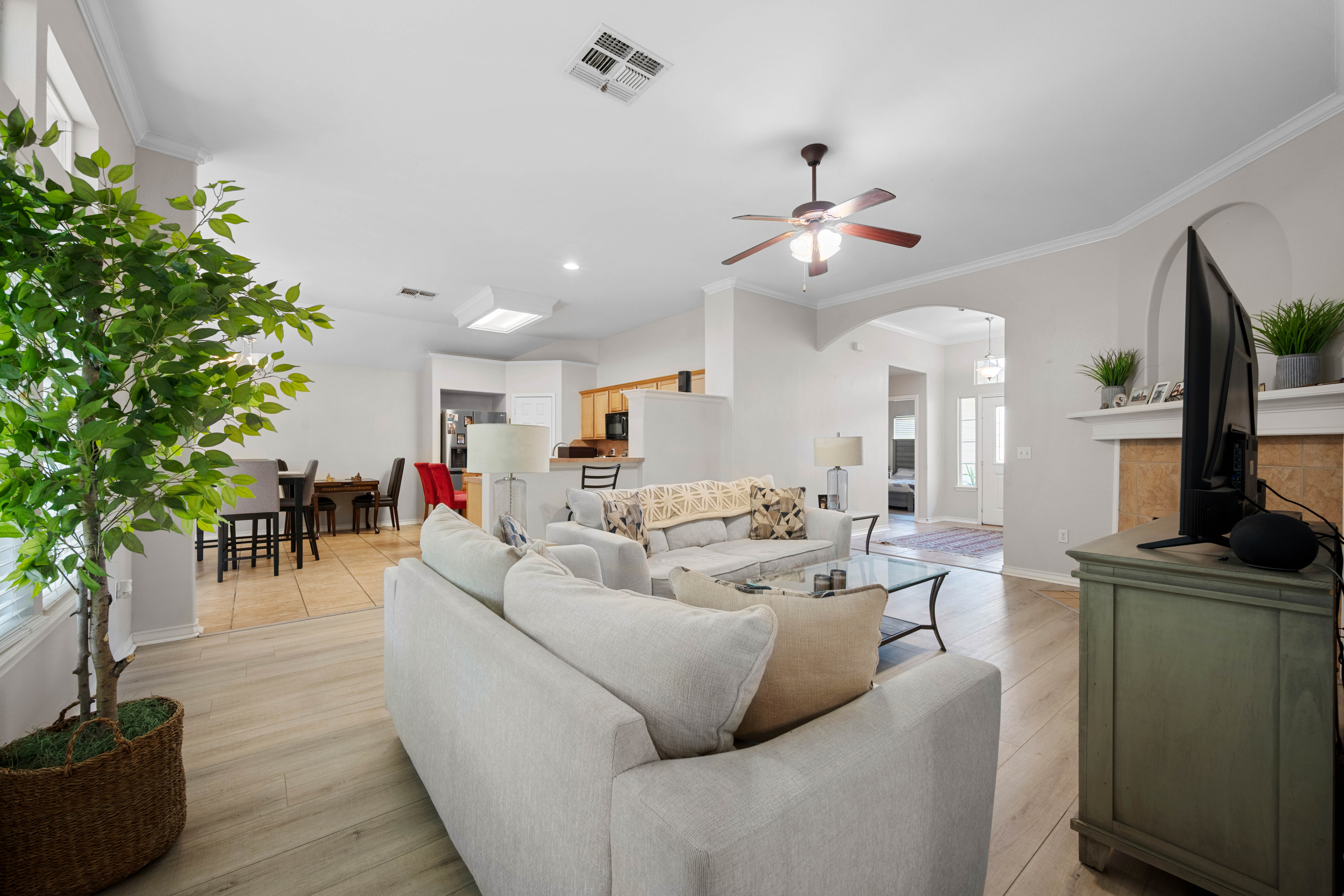  Spacious Home in Whistlers Cove - 物件實景