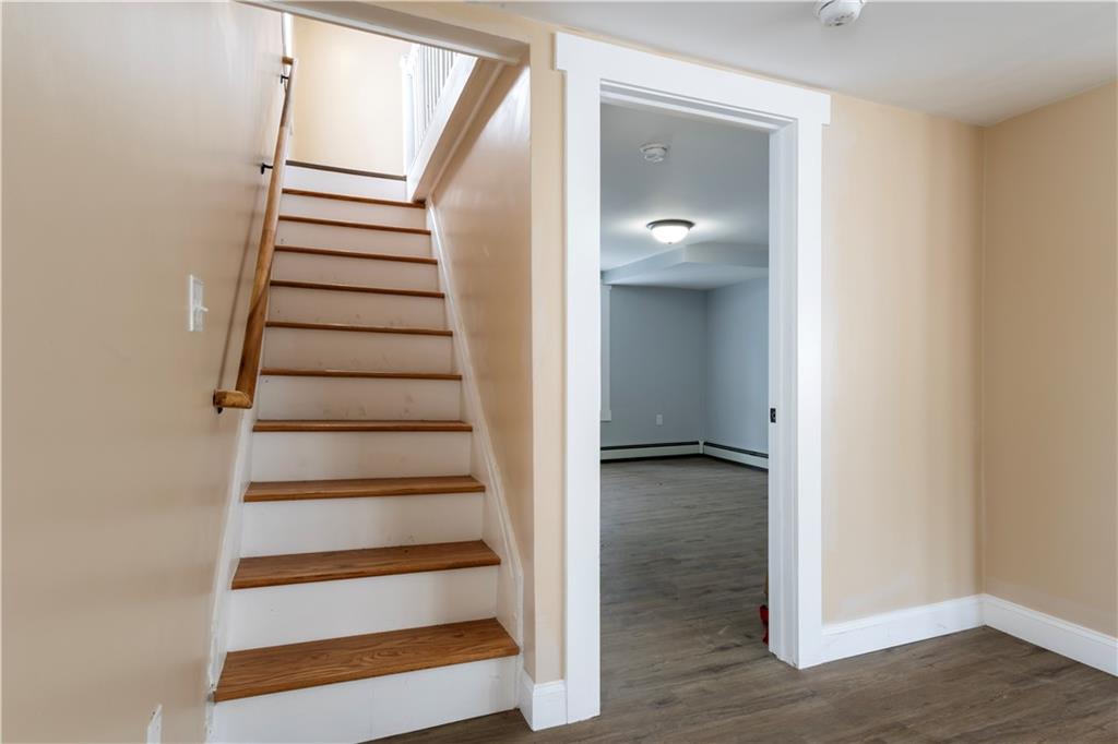 Warwick, Rhode Island, 02886, United States, 4 Bedrooms Bedrooms, ,3 BathroomsBathrooms,Residential,For Sale,2005467