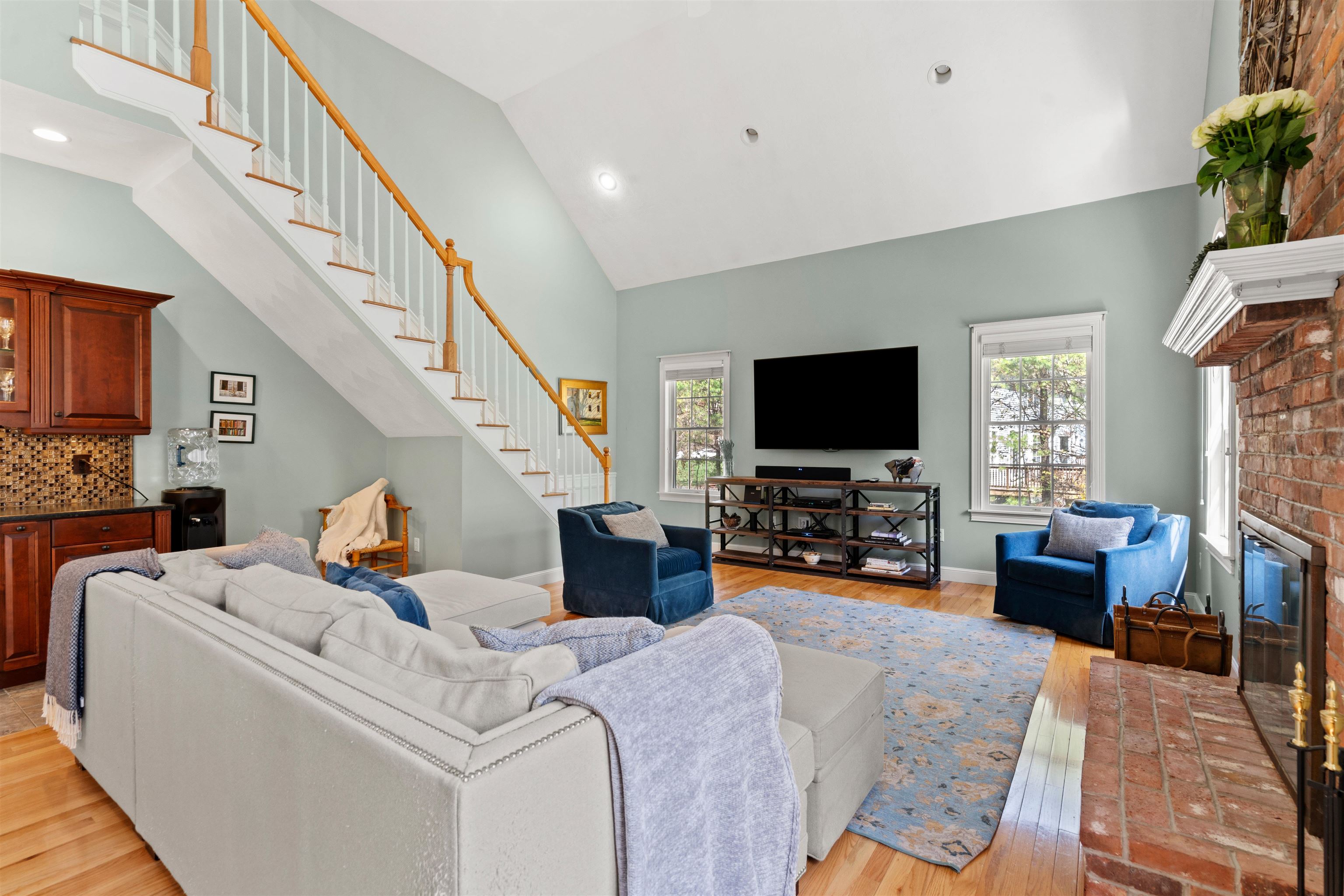 Hollis, New Hampshire, 03049, United States, 4 Bedrooms Bedrooms, ,3 BathroomsBathrooms,Residential,For Sale,1883296
