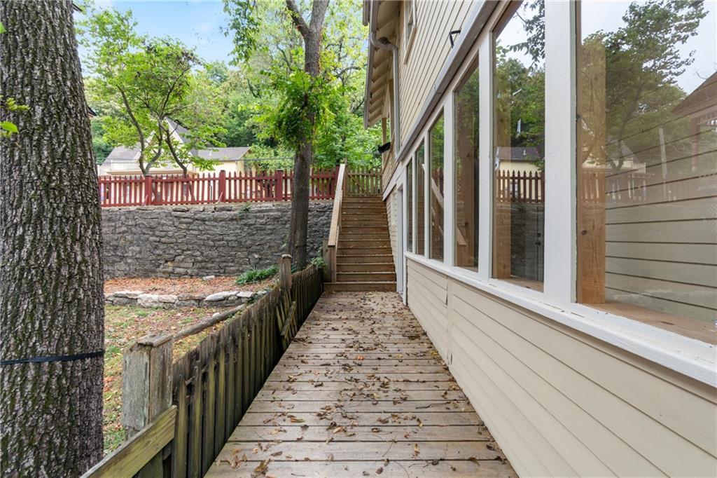 Eureka Springs, Arkansas, 752632, United States, 2 Bedrooms Bedrooms, ,3 BathroomsBathrooms,Residential,For Sale,1980182