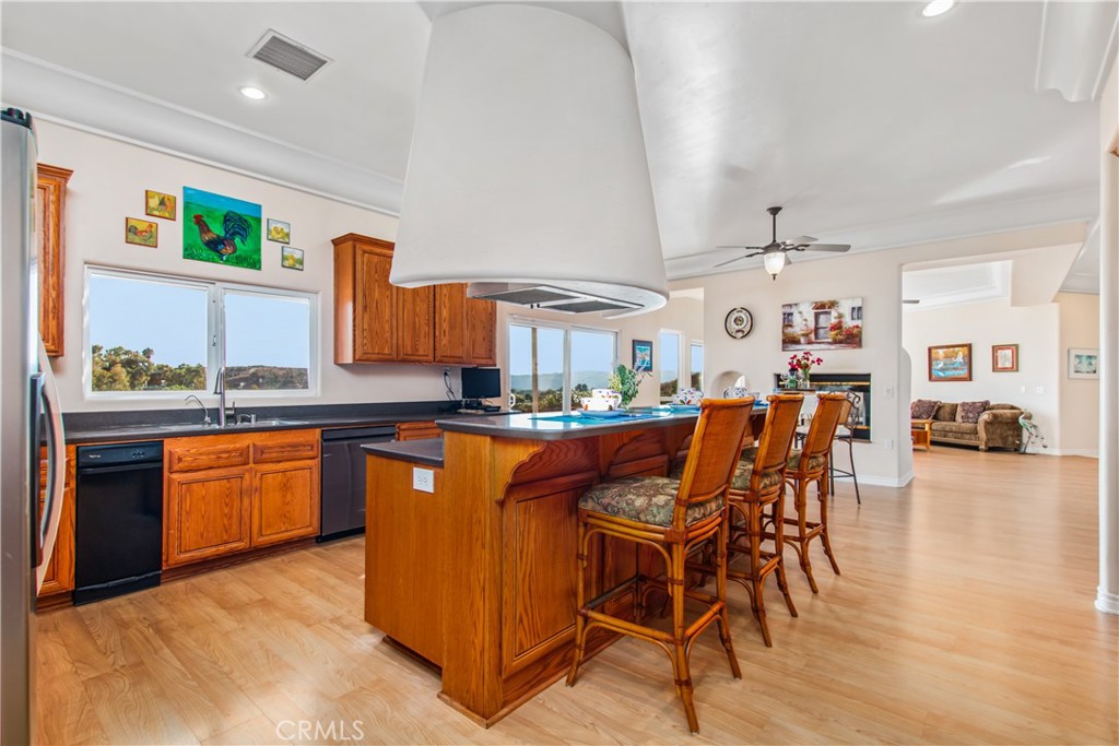 Murrieta, California, 92562, United States, 5 Bedrooms Bedrooms, ,3 BathroomsBathrooms,Residential,For Sale,1835551