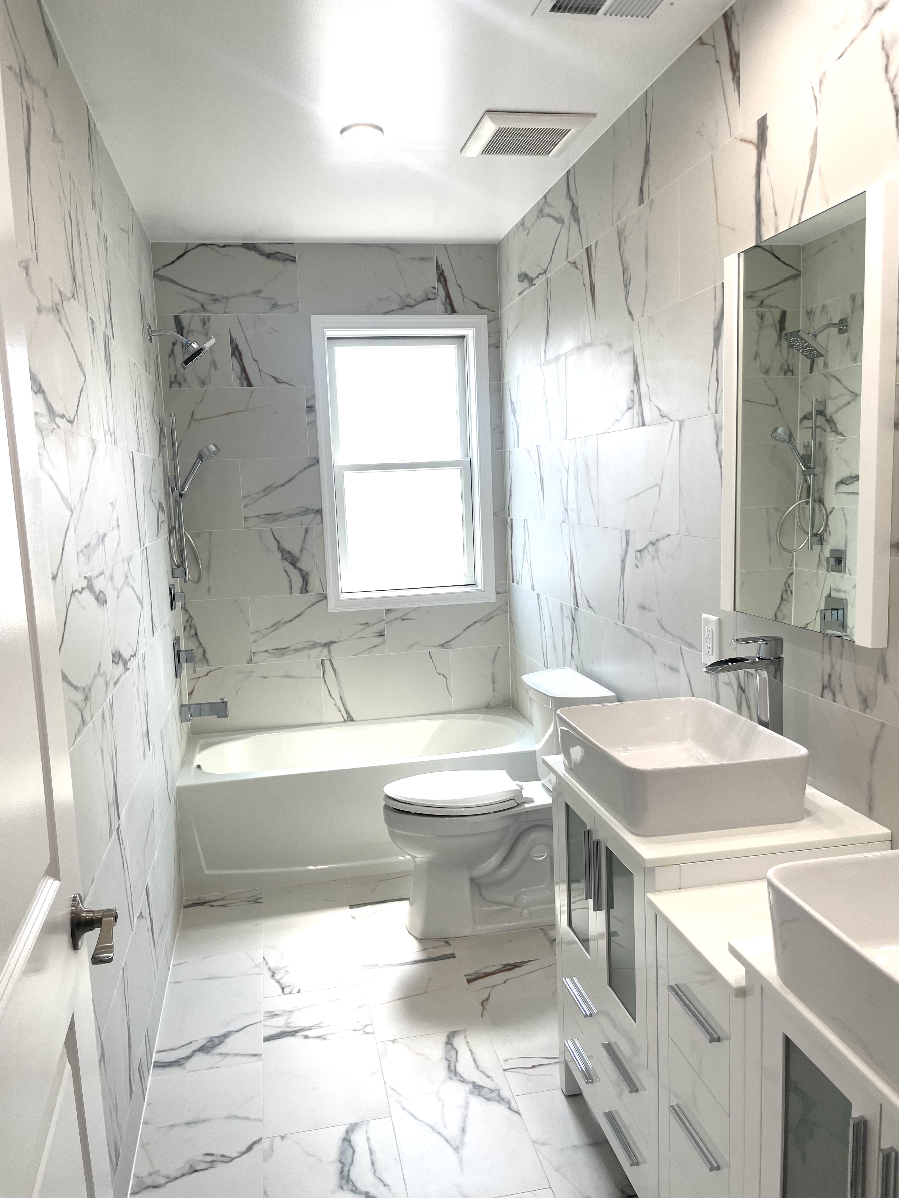 Secaucus, New Jersey, 07094, United States, 3 Bedrooms Bedrooms, ,4 BathroomsBathrooms,Residential,For Sale,1941296