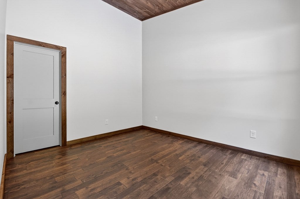Mineral Bluff, Georgia, 30559, United States, 3 Bedrooms Bedrooms, ,3 BathroomsBathrooms,Residential,For Sale,1871294