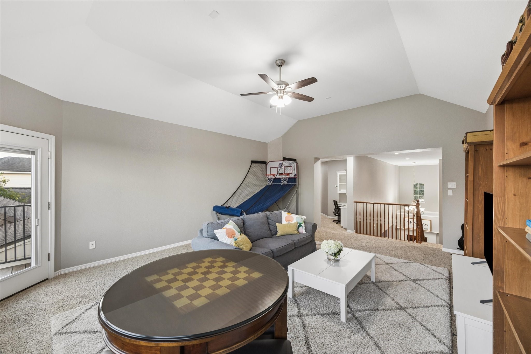  3523 Silvercreek Drive - 物件實景