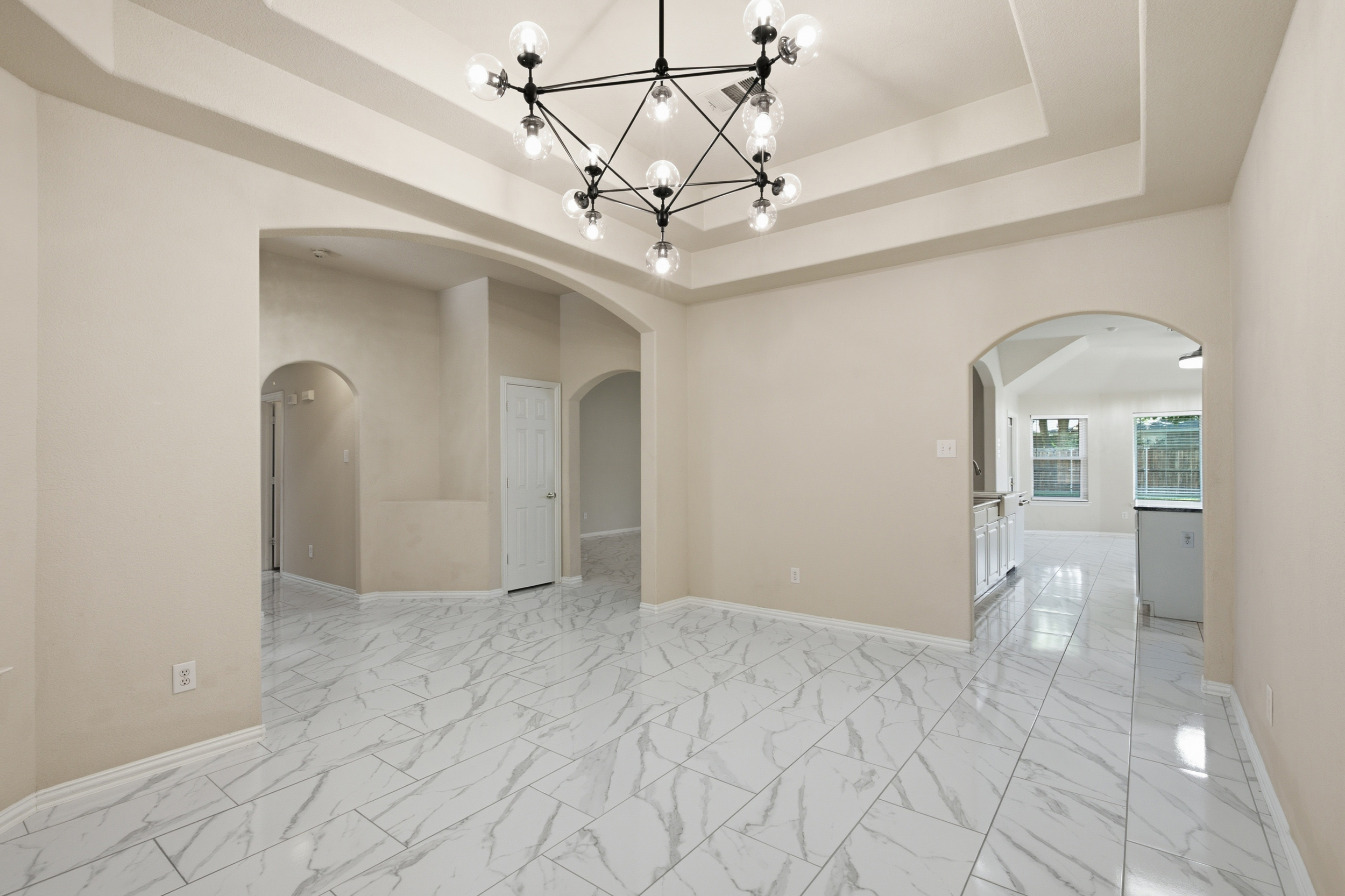  A Beautifully Enhanced McKinney Home Offering Modern Comfort and Privacy - 物件實景
