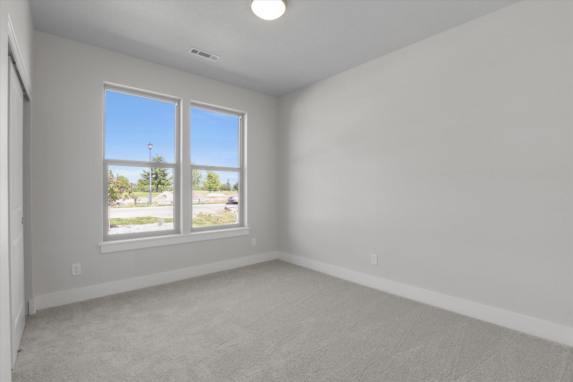 Deer Park, Washington, 99006, United States, 3 Bedrooms Bedrooms, ,2 BathroomsBathrooms,Residential,For Sale,1684310