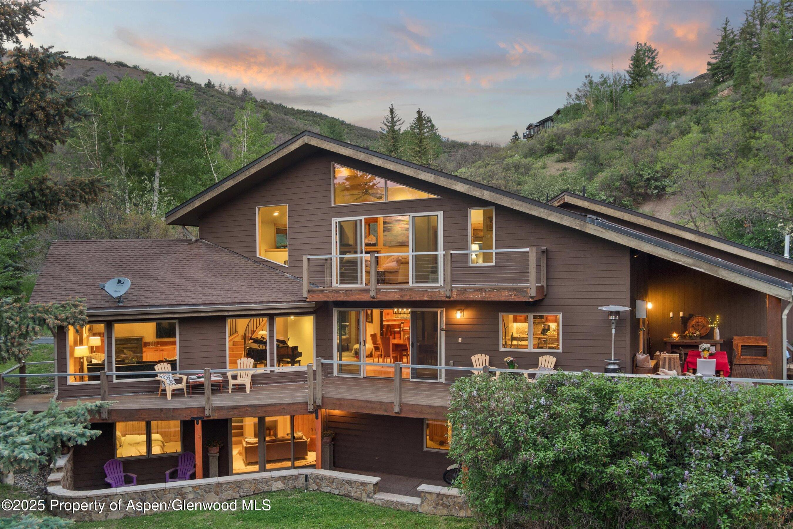 Snowmass Village, Colorado, 81615, United States, 3 Bedrooms Bedrooms, ,3 BathroomsBathrooms,Residential,For Sale,1874657